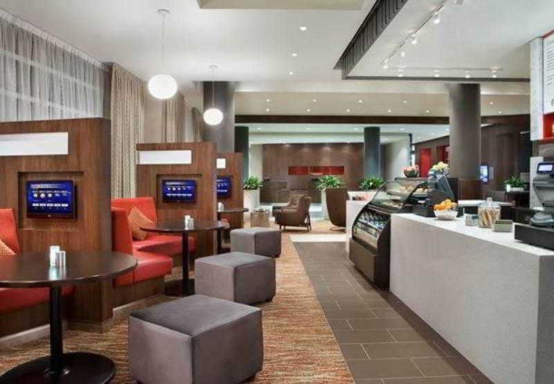 Hotel Courtyard By Marriott Calgary Airport Extérieur photo