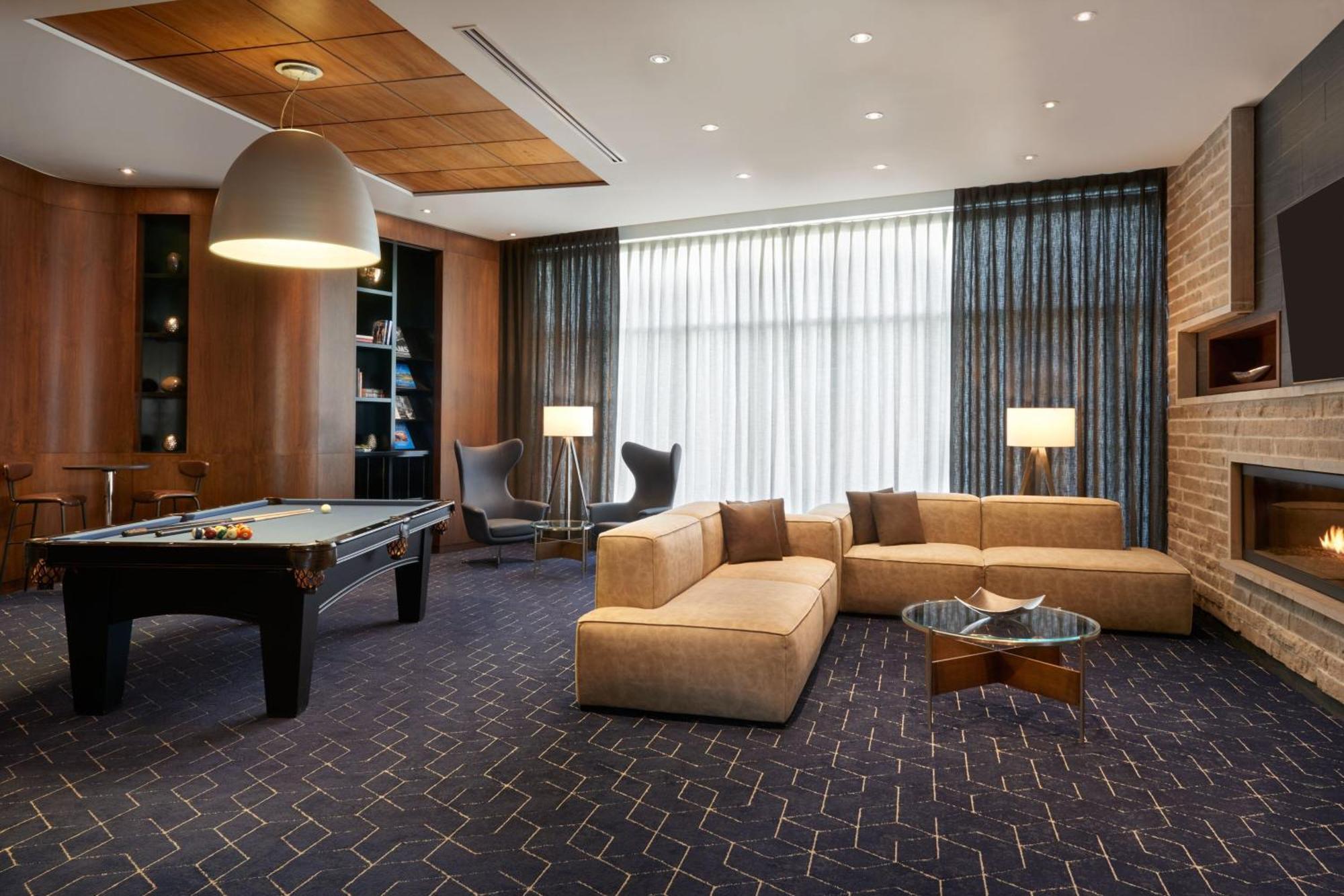 Hotel Courtyard By Marriott Calgary Airport Extérieur photo